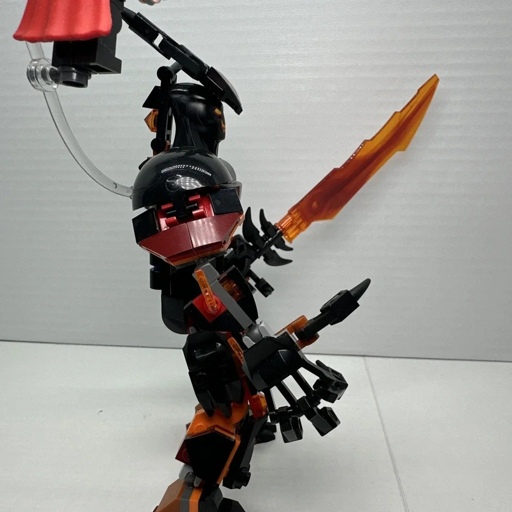 LEGO Super Heroes: Thor Vs. Surtur Construction Figure (76289) INCOMPLETE - Picture 14 of 16